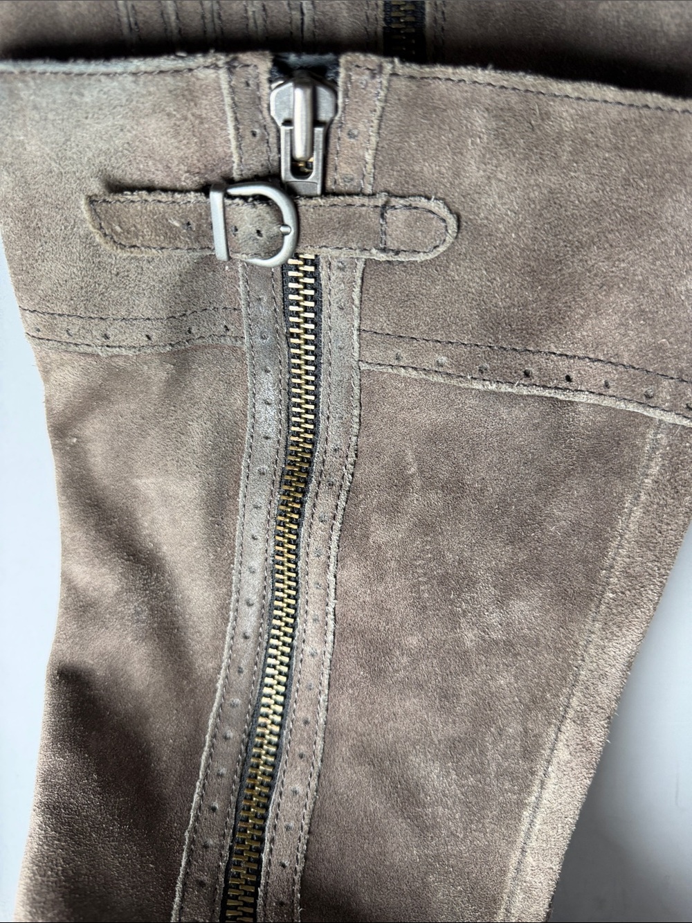 Born Suede Boots size 9 zip up sides - Picture 4 of 12